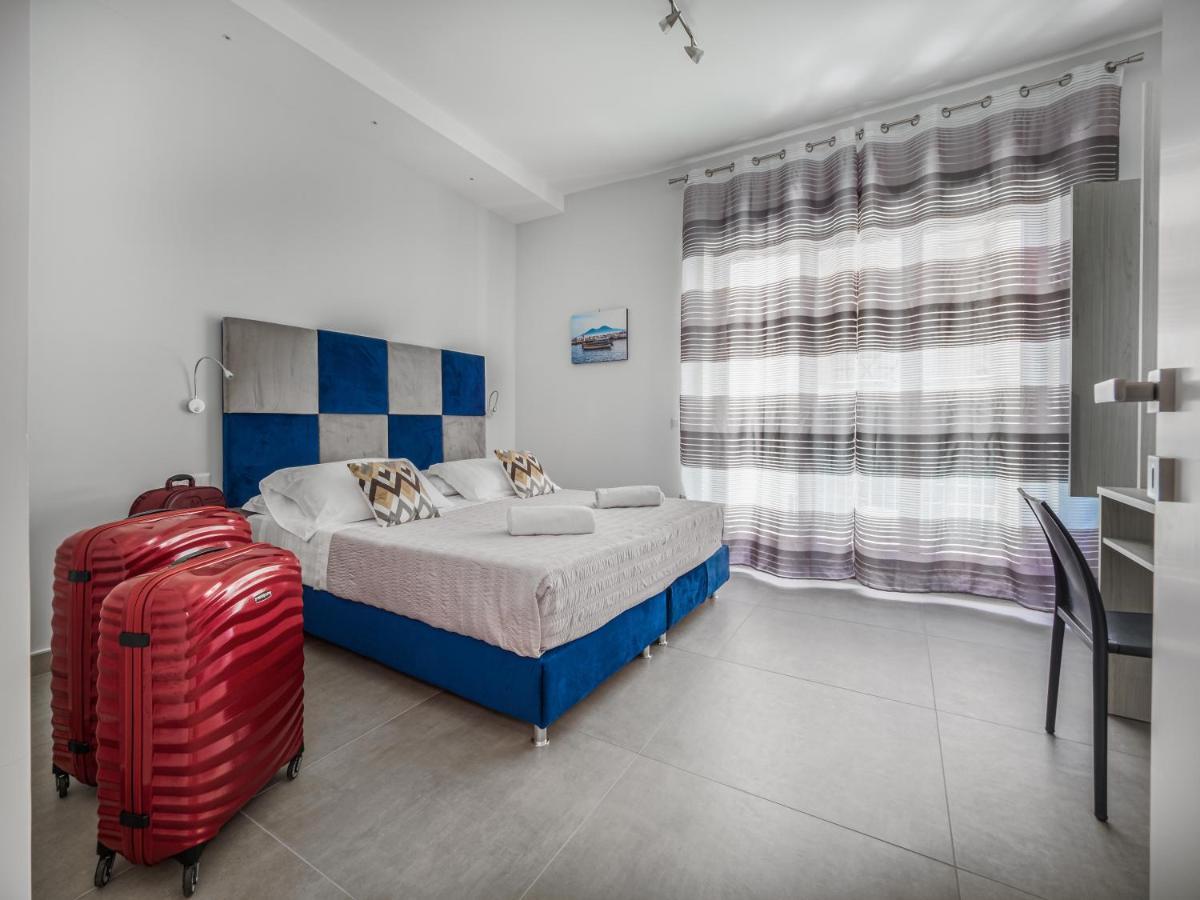 Azzurro Park Suite - De Vivo Realty ソレント エクステリア 写真